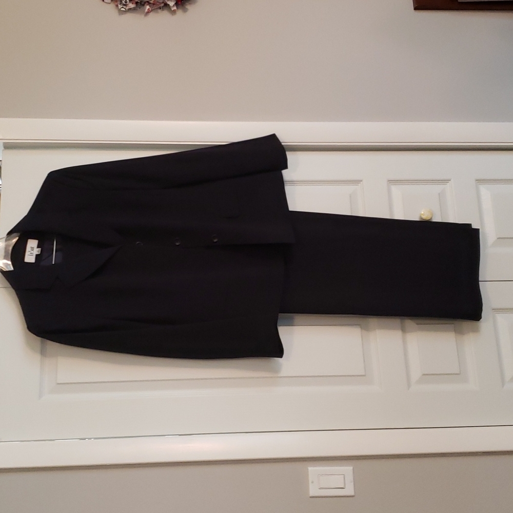 Womens navy blue pant suit